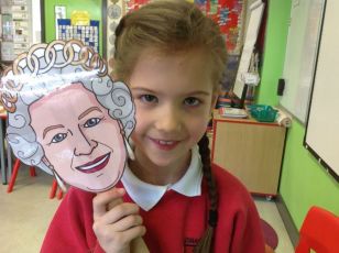 P4 mark the Queen's 90th Birthday